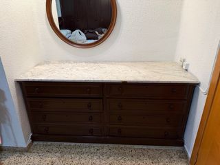 Comodino e due comodini con marmo