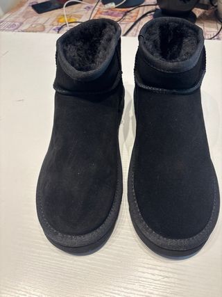 Stivaletti UGG Nero Taglia 39 Nuovi