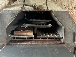 Chimenea de hierro con horno