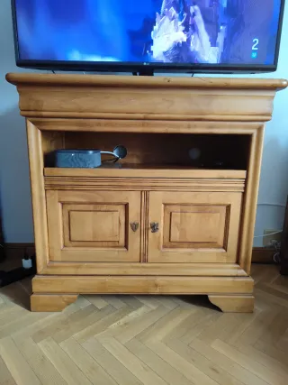 Mueble TV Cerezo Luis Philip.