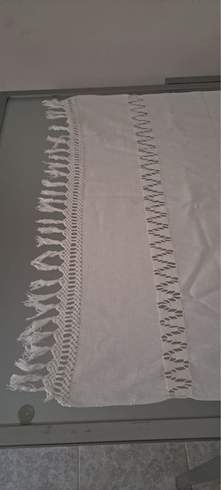 Tovaglia con pizzo e frange