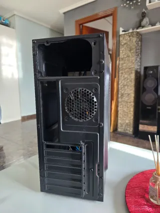 Torre PC Negra y verde