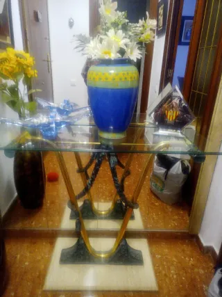 Mueble recibidor cristal y metal dorado
