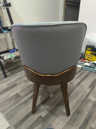 2 Sillas Piel Sintética Madera( 49 € 2 sillas)