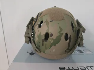 Casco Táctico Camuflaje con Máscara
