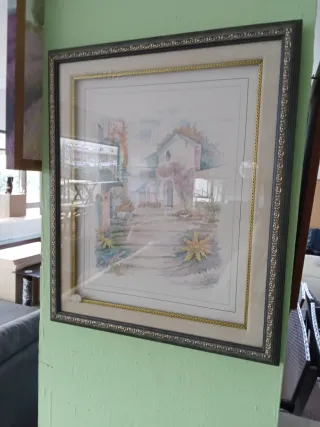 Cuadro decorativo con marco dorado y plateado