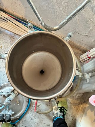 Maquina gota con pistola sin estrenar entra 3 bols