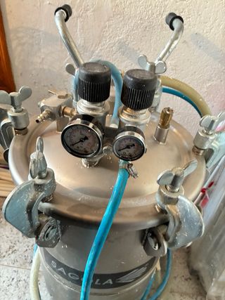 Maquina gota con pistola sin estrenar entra 3 bols