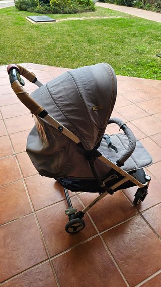 Carrito de bebé plegable gris