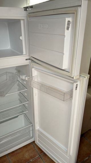 Nevera blanca