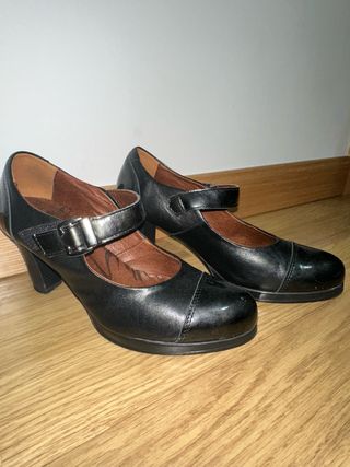 Zapatos negros tacón charol talla 40