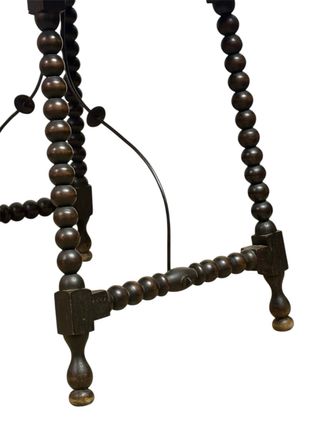 Mesa auxiliar española Circa 1.880.