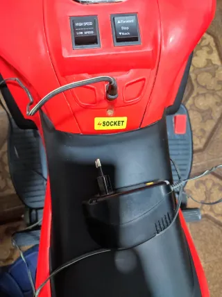 Moto Eléctrica Infantil Roja