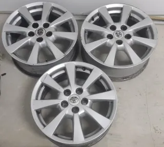 Llantas Toyota Avensis 17