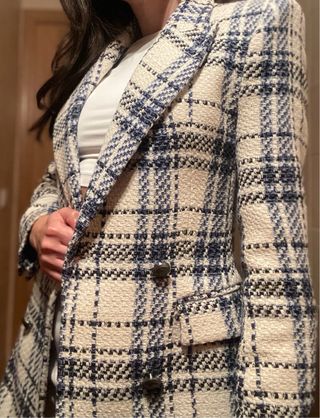 Blazer Zara cuadros crema y azul