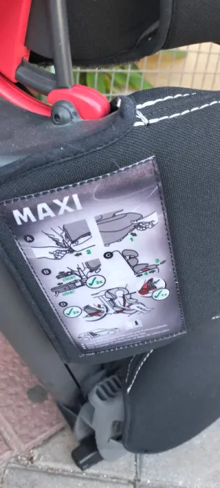 Silla de auto negra grupo 2-3