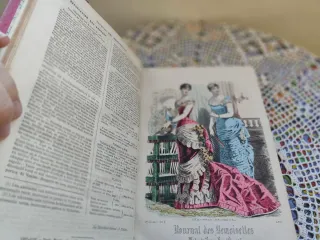 Antiguo tomo de revistas journal des demoiselles