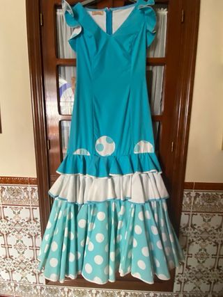 Vestido de flamenca azul y blanco