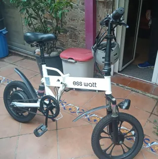 Bicicleta eléctrica plegable Esswatt