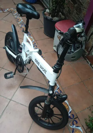 Bicicleta eléctrica plegable Esswatt