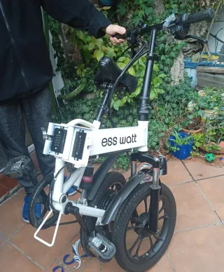 Bicicleta eléctrica plegable Esswatt