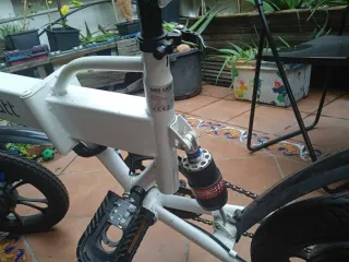 Bicicleta eléctrica plegable Esswatt