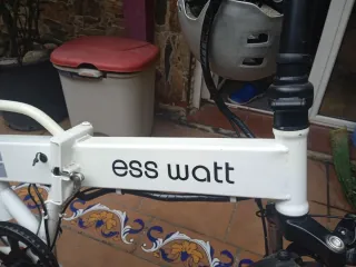 Bicicleta eléctrica plegable Esswatt