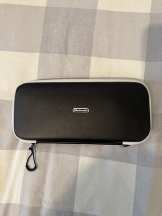 Nintendo Switch OLED Blanca y Negra