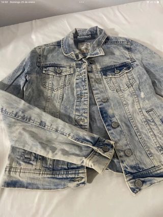 Chaqueta vaquera clara