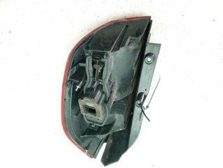 Renault 20795610 8200474328b piloto trasero scenic