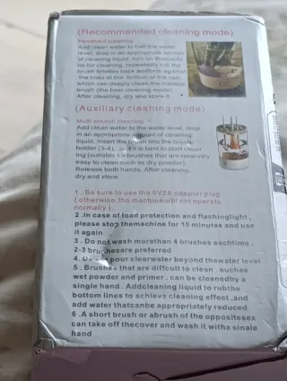 Limpiador de brochas de maquillaje automático