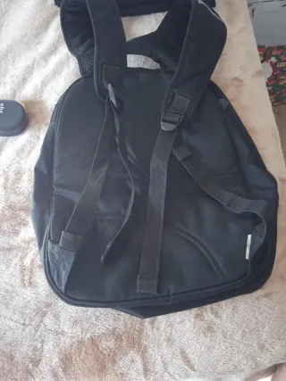 Mochila Decathlon Negra 35x27 cm