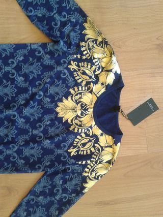 Camiseta manga larga diseño floral