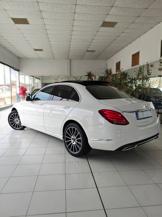 Mercedes-Benz Clase C AMG LINE