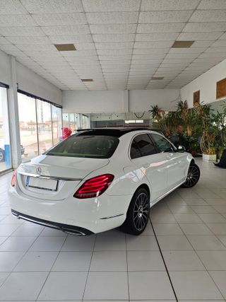 Mercedes-Benz Clase C AMG LINE