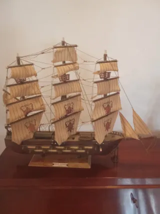 Maqueta de barco de vela