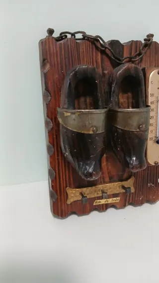 Colgador llaves antiguo termómetro Irun
