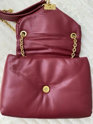 Bolso granate acolchado Mango con cadena dorada