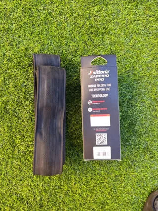 2 x Cubiertas Vittoria Zaffiro 700x25C