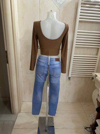 Completo donna jeans e top marrone
