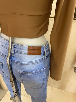 Completo donna jeans e top marrone