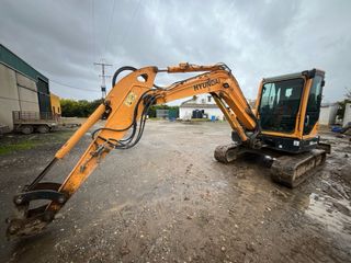 Minigiratoria Hyundai 6 Toneladas Giratoria