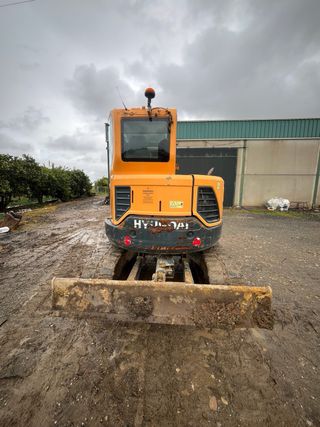Minigiratoria Hyundai 6 Toneladas Giratoria