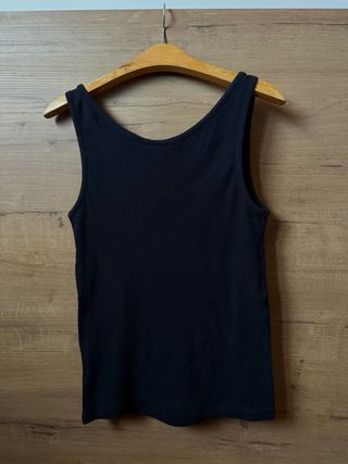 Camiseta sin mangas Adidas negra