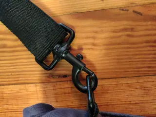 Bolso bandolera Targus azul y gris