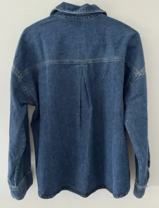 Chaqueta Zara vaquera con pedrería