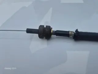 Cable acelerador coche