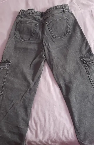 Vaqueros cargo niña grises