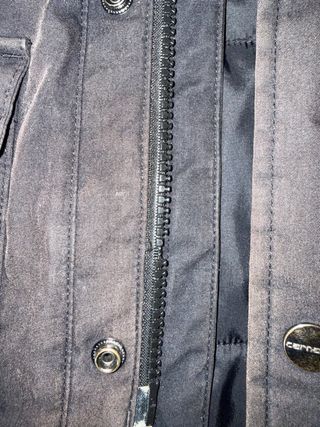 Parka Carhartt Negra y Marrón con Capucha