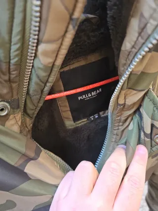 Chaqueta Militar Pull and Bear Camuflaje